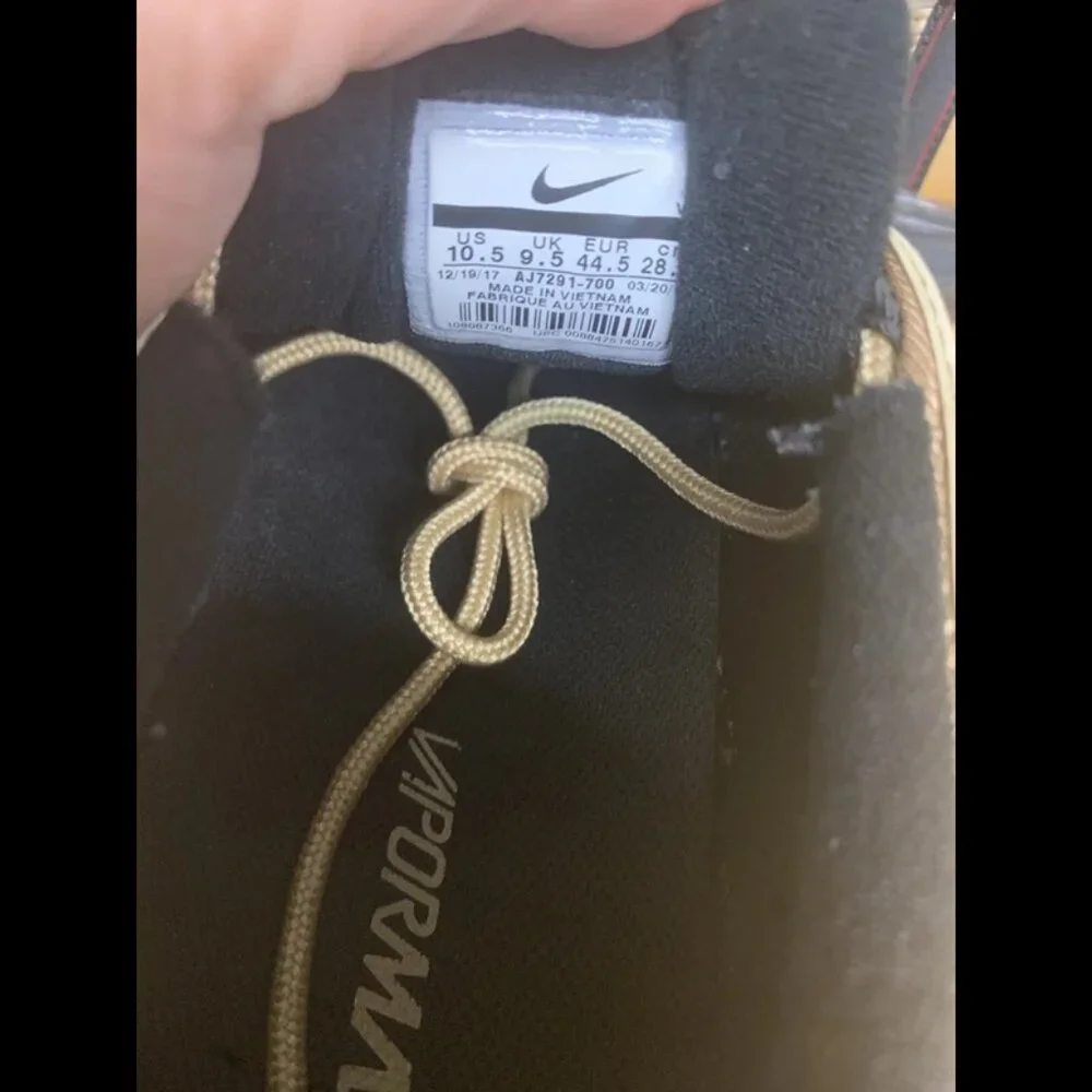 Size 10.5‎ - Nike Air VaporMax 97 Metallic Gold 2018